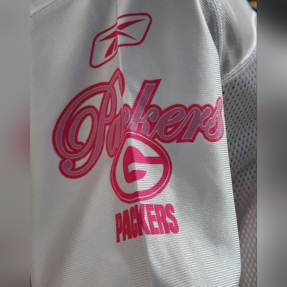 NWOT Reebok NFL pink ribbon GB  Packers jersey size M Rodgers 12 - Picture 3 of 11